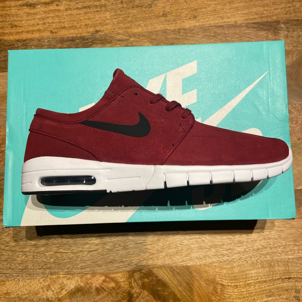 NIKE Stefan Janoski Max L